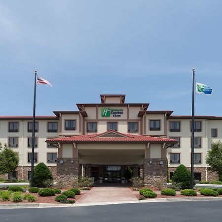 Holiday Inn Express & Suites Lexington North West-The Vineyard By Ihg Exterior photo